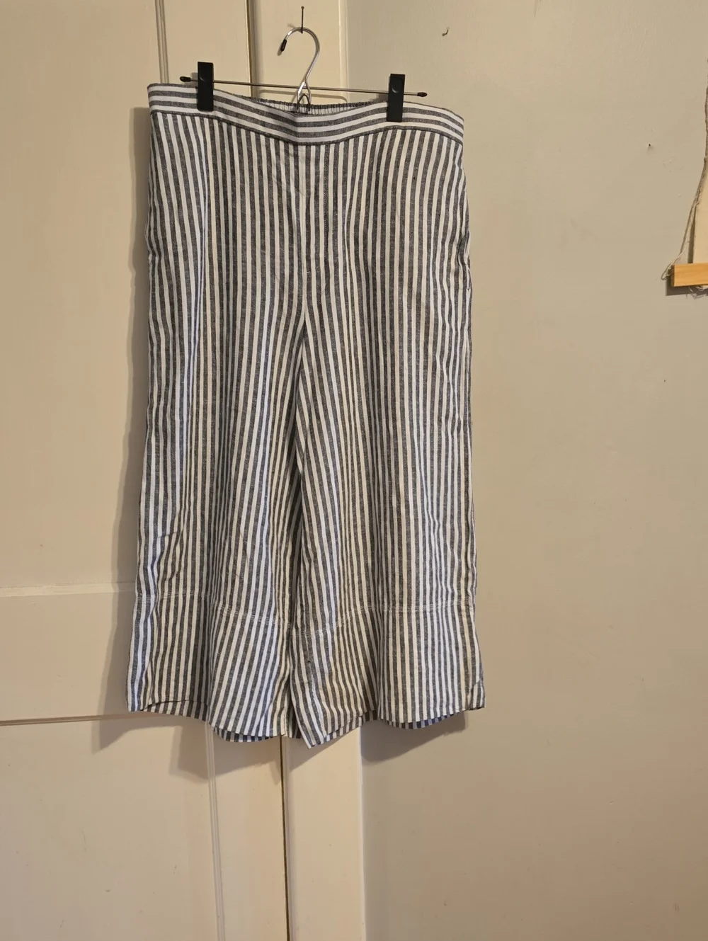 Peitite Womens Line Banana Republic Navy &White Striped Wide-Leg Cropped Pants